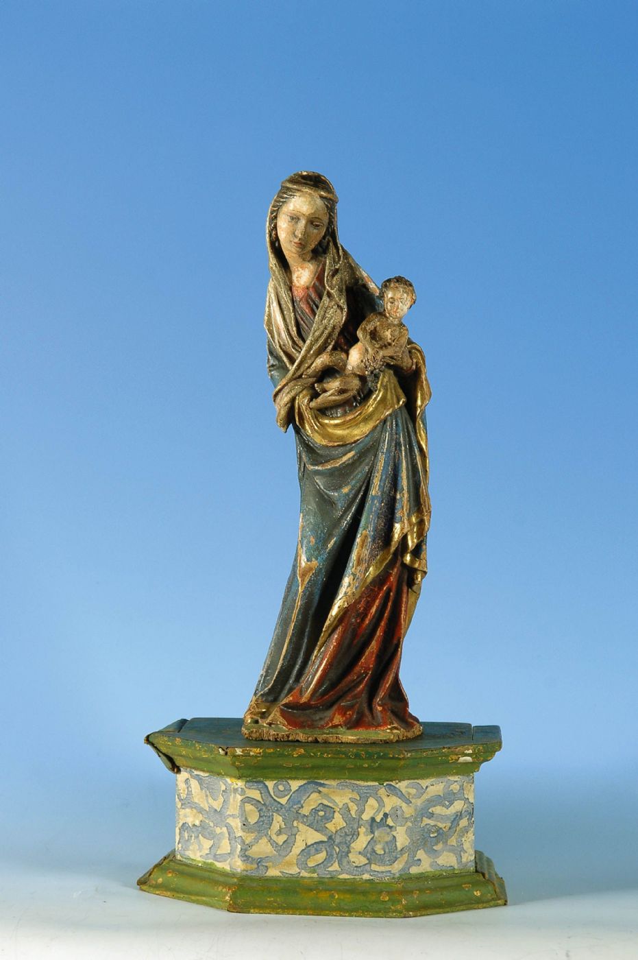 Extraordinaria MADONNA CON BAMBINO EN MADERA DE PINO CEMBRO POLICROMADA - Renacimiento veneciano. Mediados del siglo XVI